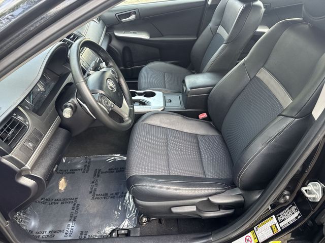 Used 2013 Black Toyota SE image 14