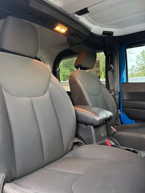 Used 2016 Jeep Wrangler SUV