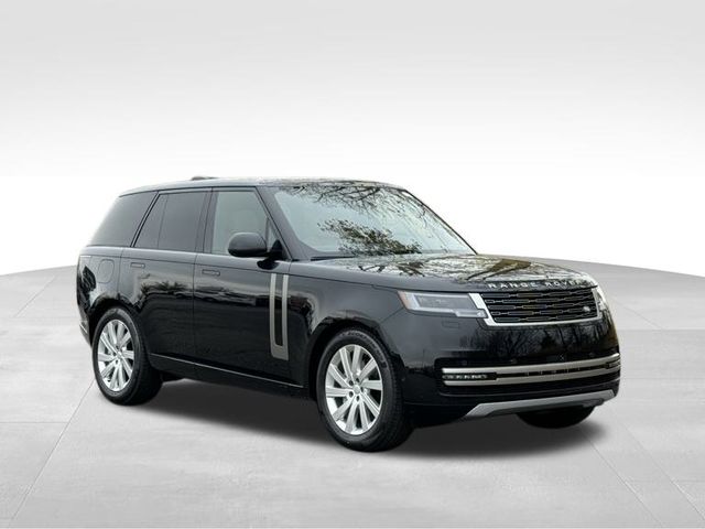 2025 Land Rover Range Rover SE 7