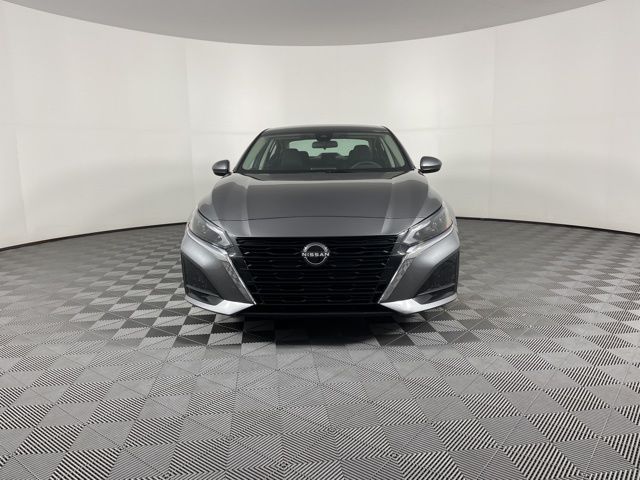 2023 Nissan Altima 2.5 SV 3