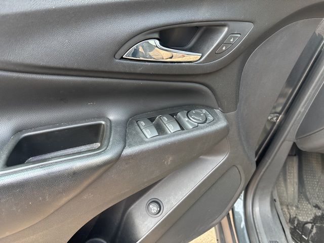 2020 Chevrolet Equinox LT photo