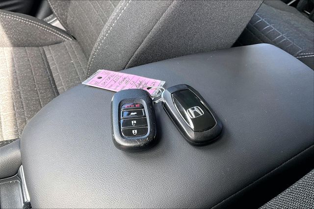 Used 2025 Honda HR-V LX 4D Sport Utility