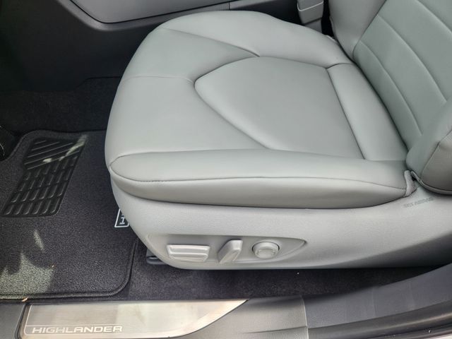 2026 Toyota Highlander XLE  at Don McGill Toyota