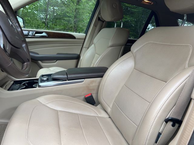 M-Class SUV ML350
