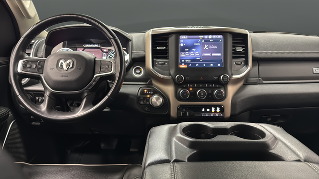 Used 2022 Diamond Black Crystal Pearlcoat Ram Laramie image 11