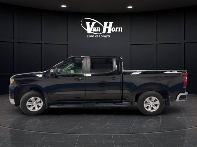 Used 2023 Black Chevrolet LT image 4
