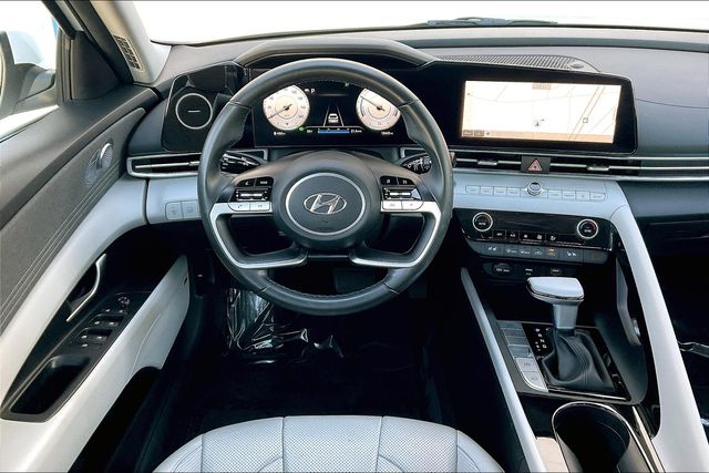 2022 Hyundai Elantra Hybrid Limited photo