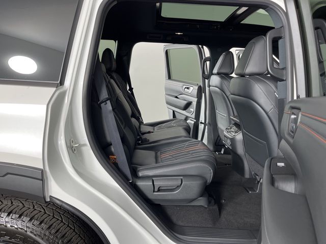 2025 Aspen White Tricoat Nissan Armada PRO-4X 4X4 SUV