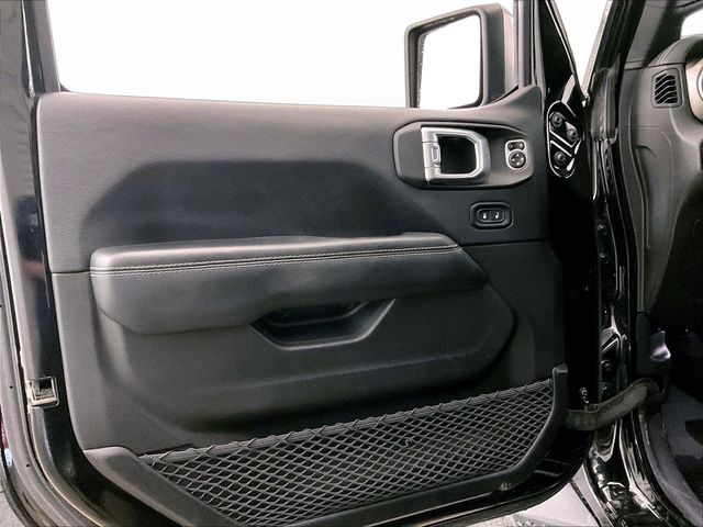 2018 Jeep Wrangler Unlimited Sahara Black at Bob Ruth Ford