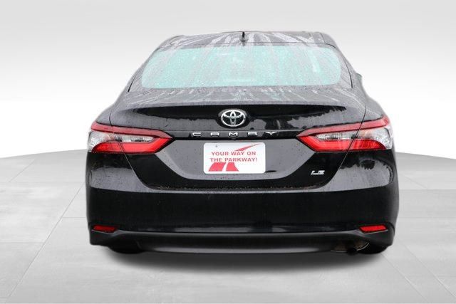 2023 Toyota Camry LE 21