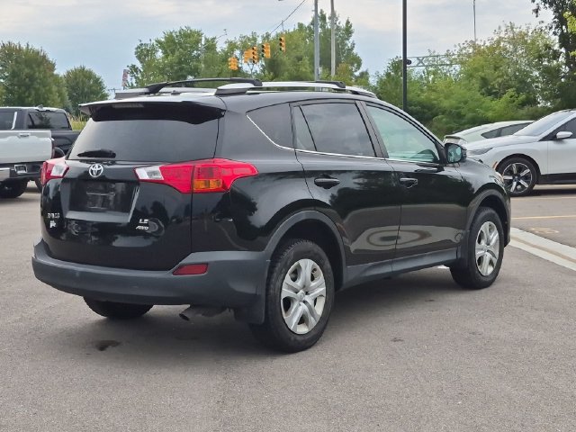 2014 Toyota RAV4 - Image 5