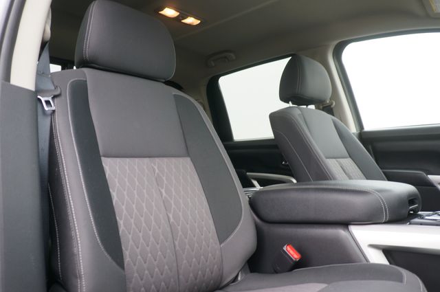 2024 Nissan Titan SV - Photo 44