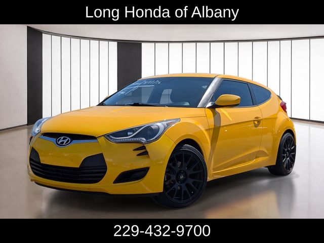 2016 Hyundai Veloster FWD with Yellow Accent Interior