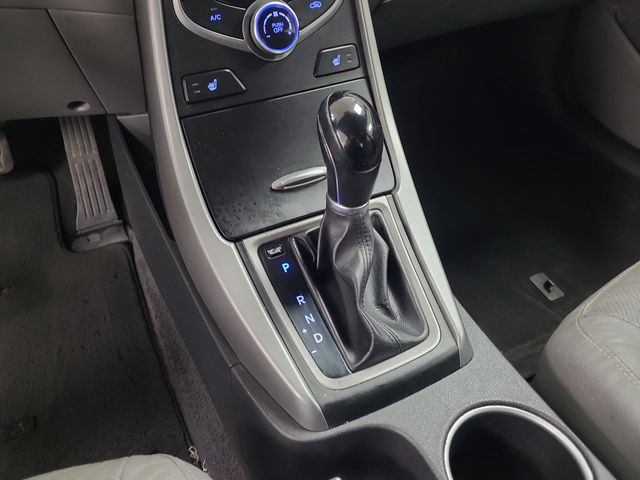 2014 – Hyundai – Elantra