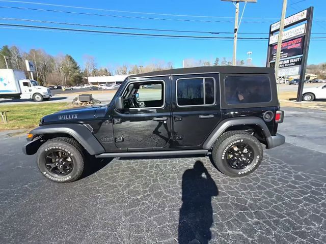 Black Clearcoat 2022 Jeep Wrangler Unlimited Willys 4WD SUV / Crossover Four-Wheel Drive 8-Speed Automatic