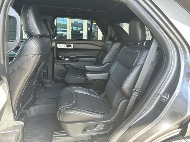 Used 2023 Gray Ford ST image 23