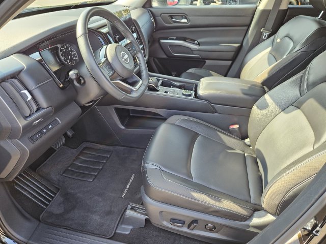 Used 2024 Nissan Pathfinder SUV