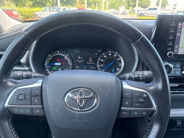 2021 Toyota Highlander XLE - Photo 10