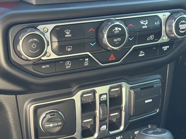 Used 2021 Green Jeep Unlimited Rubicon image 25