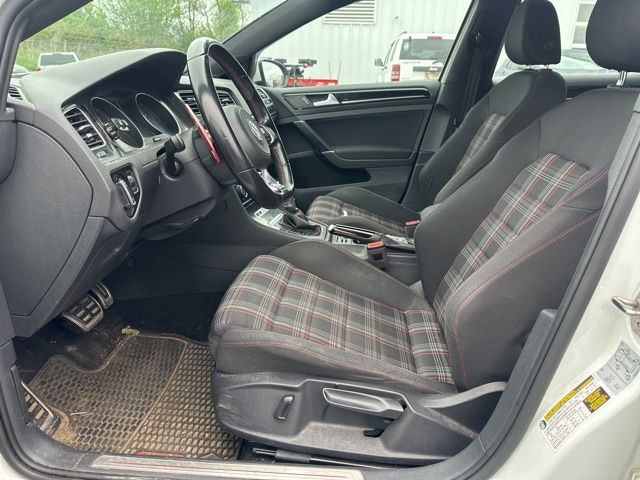2017 Volkswagen Golf Gti S photo