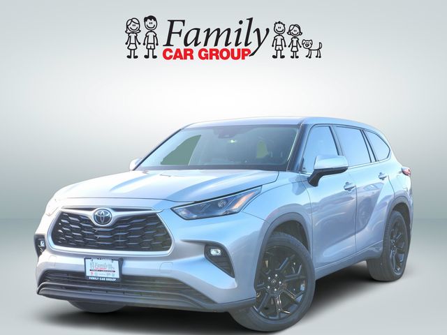 Celestial Silver Metallic 2023 Toyota Highlander SUV / Crossover Front-Wheel Drive 8-Speed Automatic