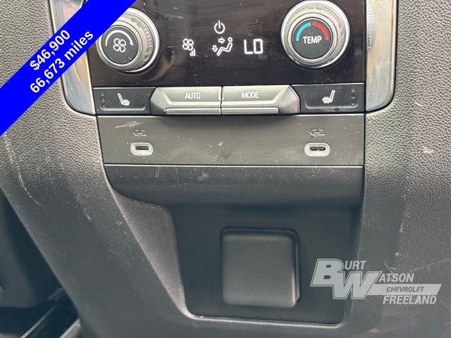 2021 Chevrolet Suburban Premier photo