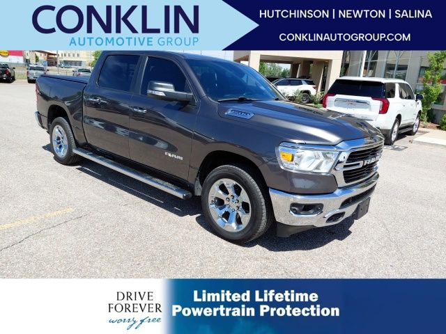 Gray (Granite Crystal Metallic Clearcoat) 2019 RAM 1500 Big Horn Crew Cab 4WD Pickup Truck Four-Wheel Drive 8-Speed Automatic