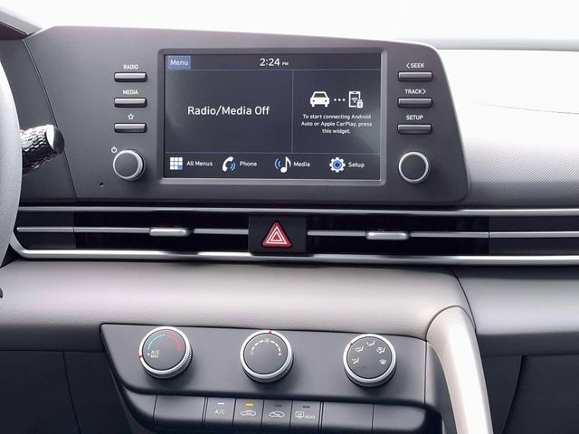 New 2026 White Hyundai SE image 19