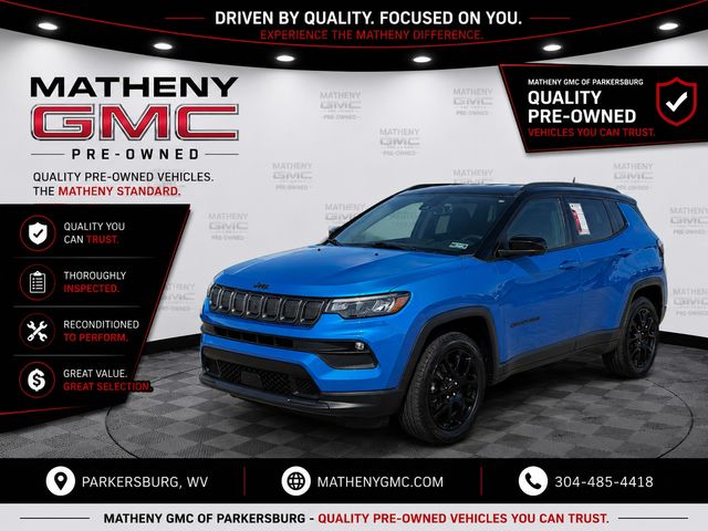 Laser Blue Pearlcoat 2022 Jeep Compass SUV / Crossover Four-Wheel Drive 9-Speed Automatic