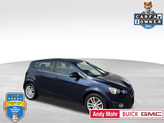 Velvet 2016 Chevrolet Sonic Hatchback Front-Wheel Drive 6-Speed Automatic