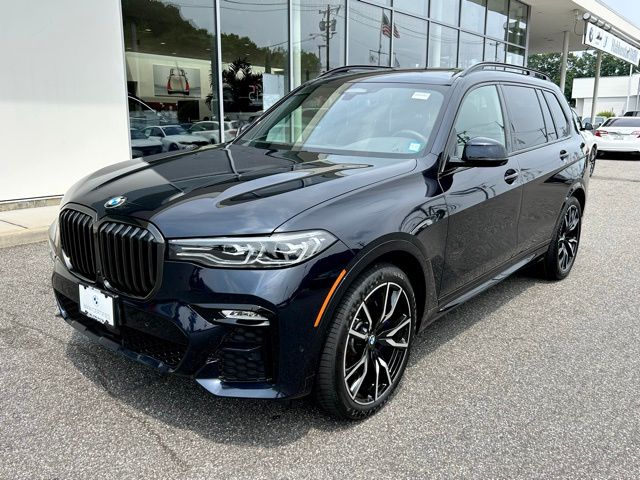 2022 BMW X7 xDrive40i 9