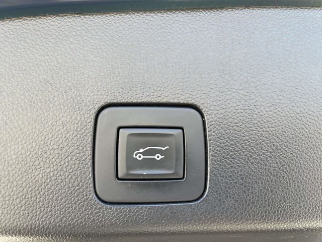 Used 2021 Blue Buick Select image 9