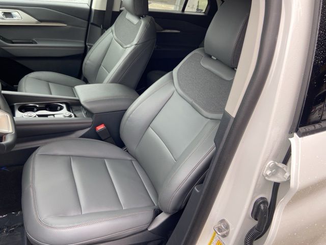 2026 Ford Explorer Active - 6