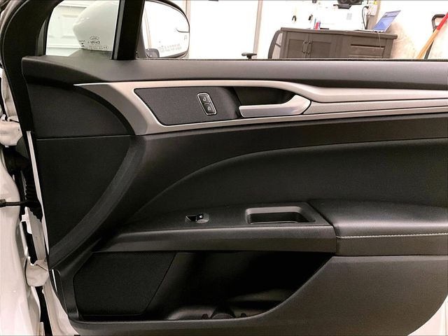 2018 Ford Fusion SE White at Klick Lewis Buick Chevrolet