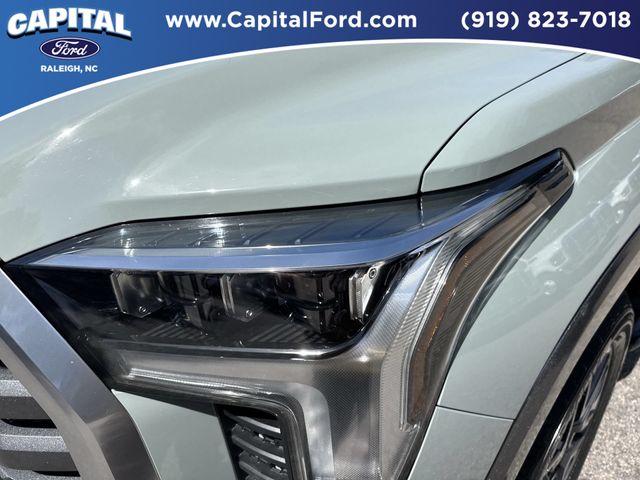 Used 2025  Toyota Limited image 11