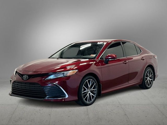 2022 Toyota Camry XLE Red at Honda North