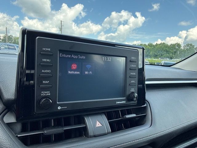 2021 Toyota RAV4 XLE:B02452