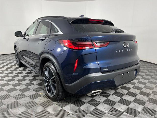 Certified Used 2025 Blue INFINITI LUXE image 6
