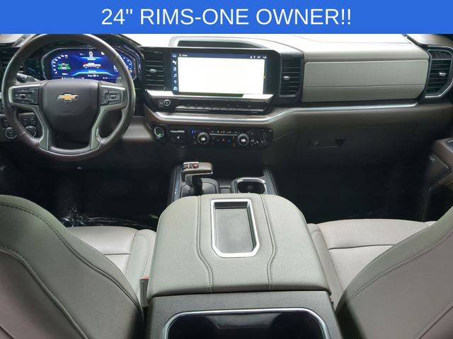 Used 2022 Black Chevrolet LTZ image 32