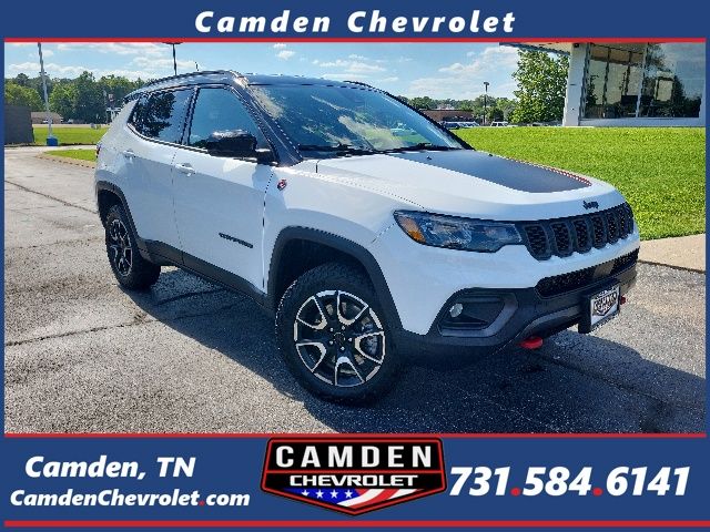 Bright White Clearcoat 2025 Jeep Compass Trailhawk 4WD SUV / Crossover Four-Wheel Drive 8-Speed Automatic