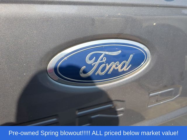 Used 2023 Gray Metallic Ford Lariat image 13