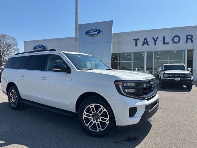 2026 Ford Expedition MAX Active 4WD