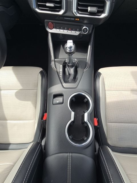 2025 Ford Mustang EcoBoost Premium:B02251