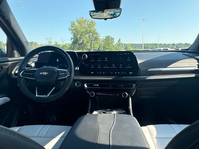 Used 2026 Chevrolet Traverse SUV