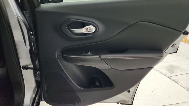 2014 Jeep Cherokee Limited Silver at Autostrade