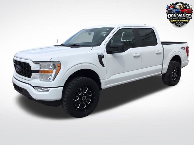 White 2022 Ford F-150 XL SuperCrew 4WD Pickup Truck Four-Wheel Drive Automatic