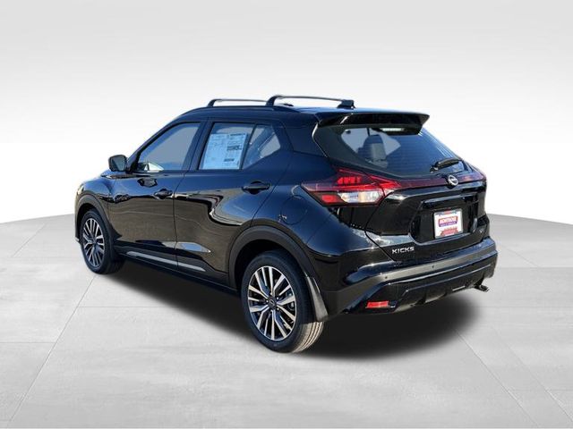 2024 Nissan Kicks SR 3