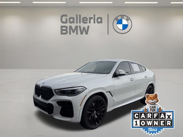 2022 BMW X6 M50i's photo