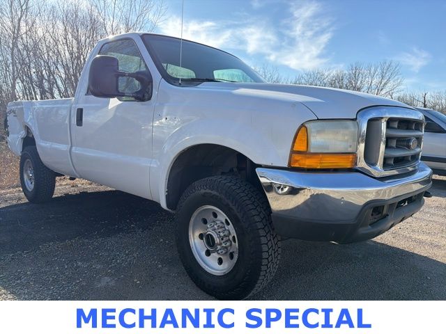 2000 Ford F-250 Super Duty XL Regular Cab LB 4WD