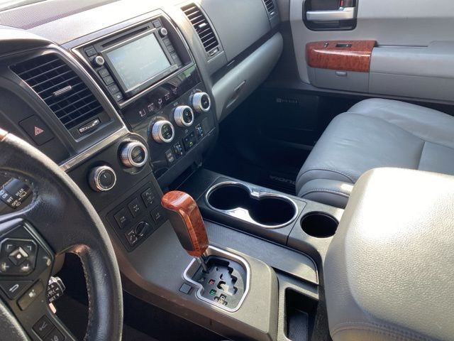 2019 Toyota Sequoia Platinum photo